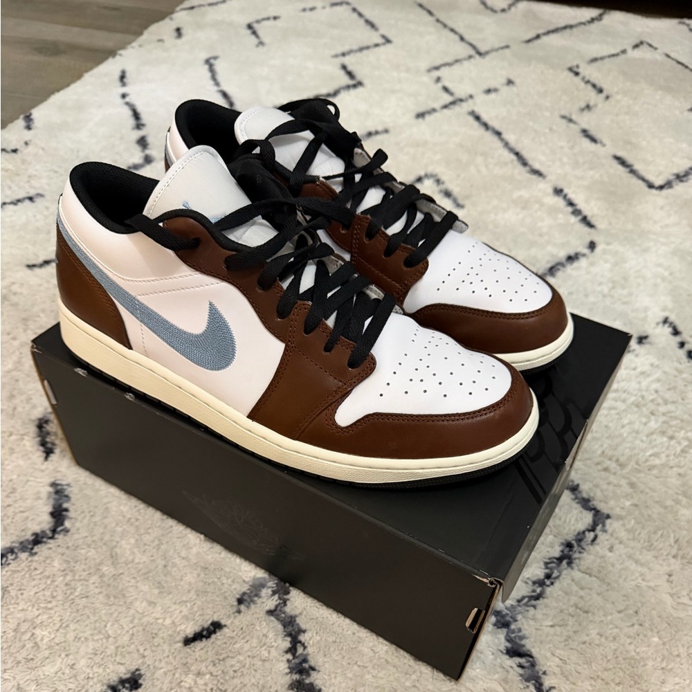 Jordan 1 Retro Low SE